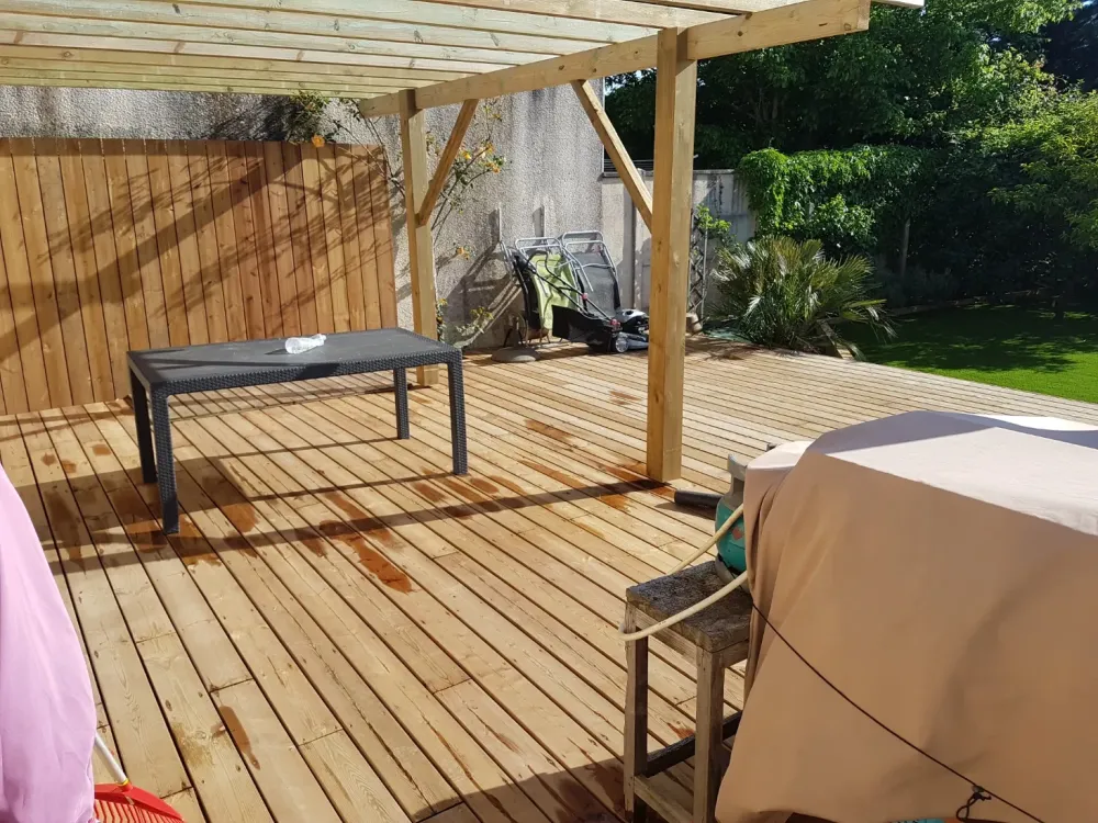 cloture bois et pergola